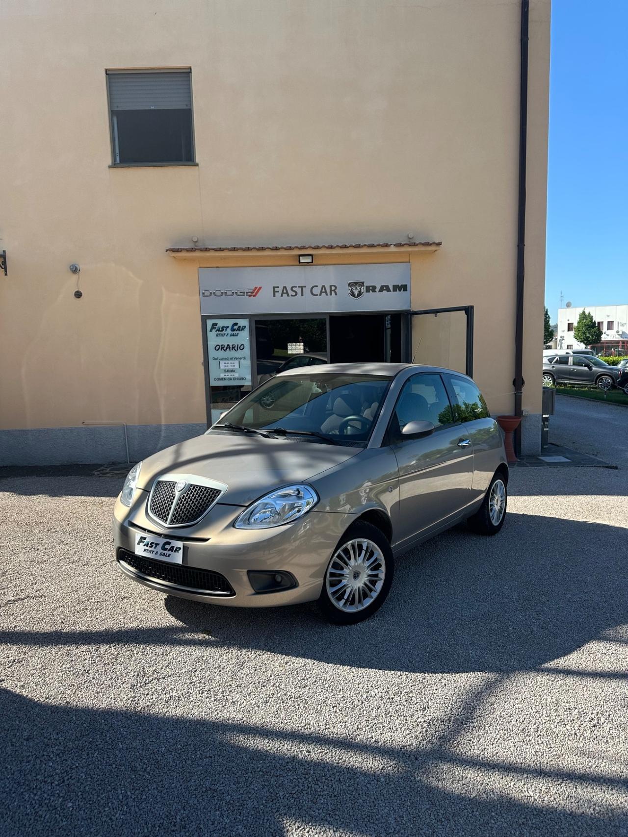 Lancia Ypsilon 1.2 Argento
