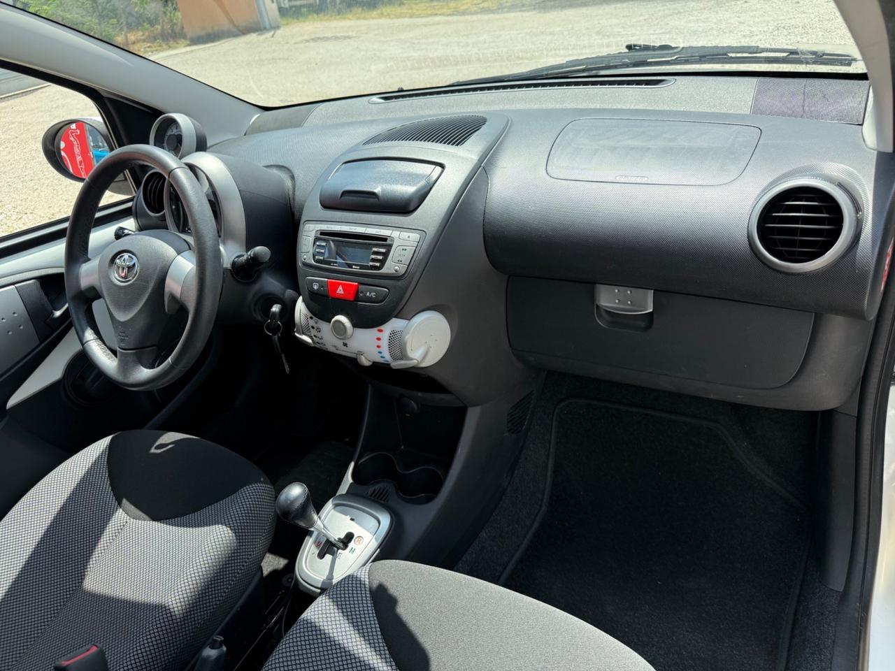 Toyota Aygo 1.0 12V VVT-i 5P Tobasco MMT