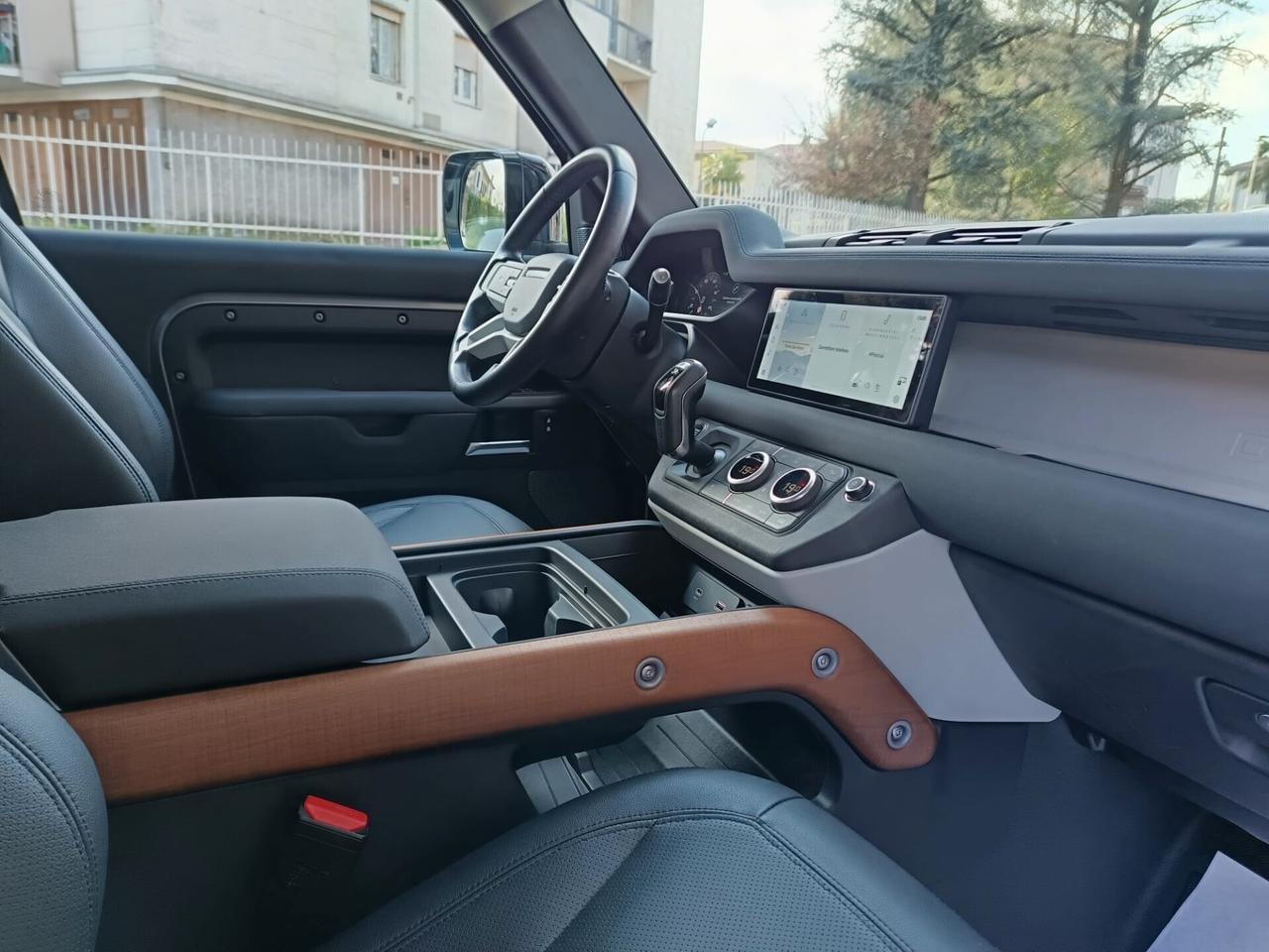 Land Rover Defender 90 3.0d I6 200 CV AWD Auto SE, UFF., UNICOPROP.