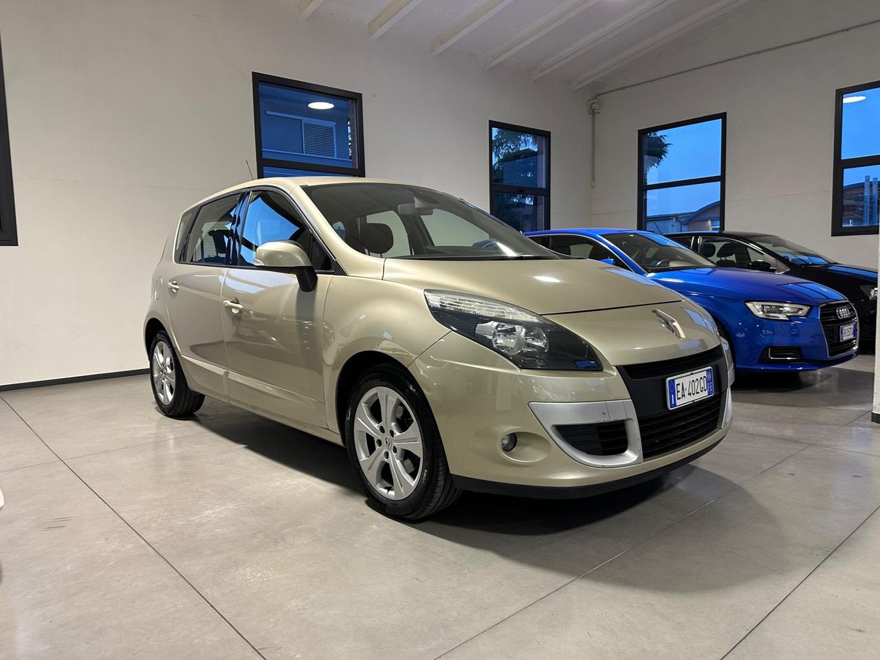 Renault Scenic Scénic X-Mod 1.5 dCi 110CV Luxe