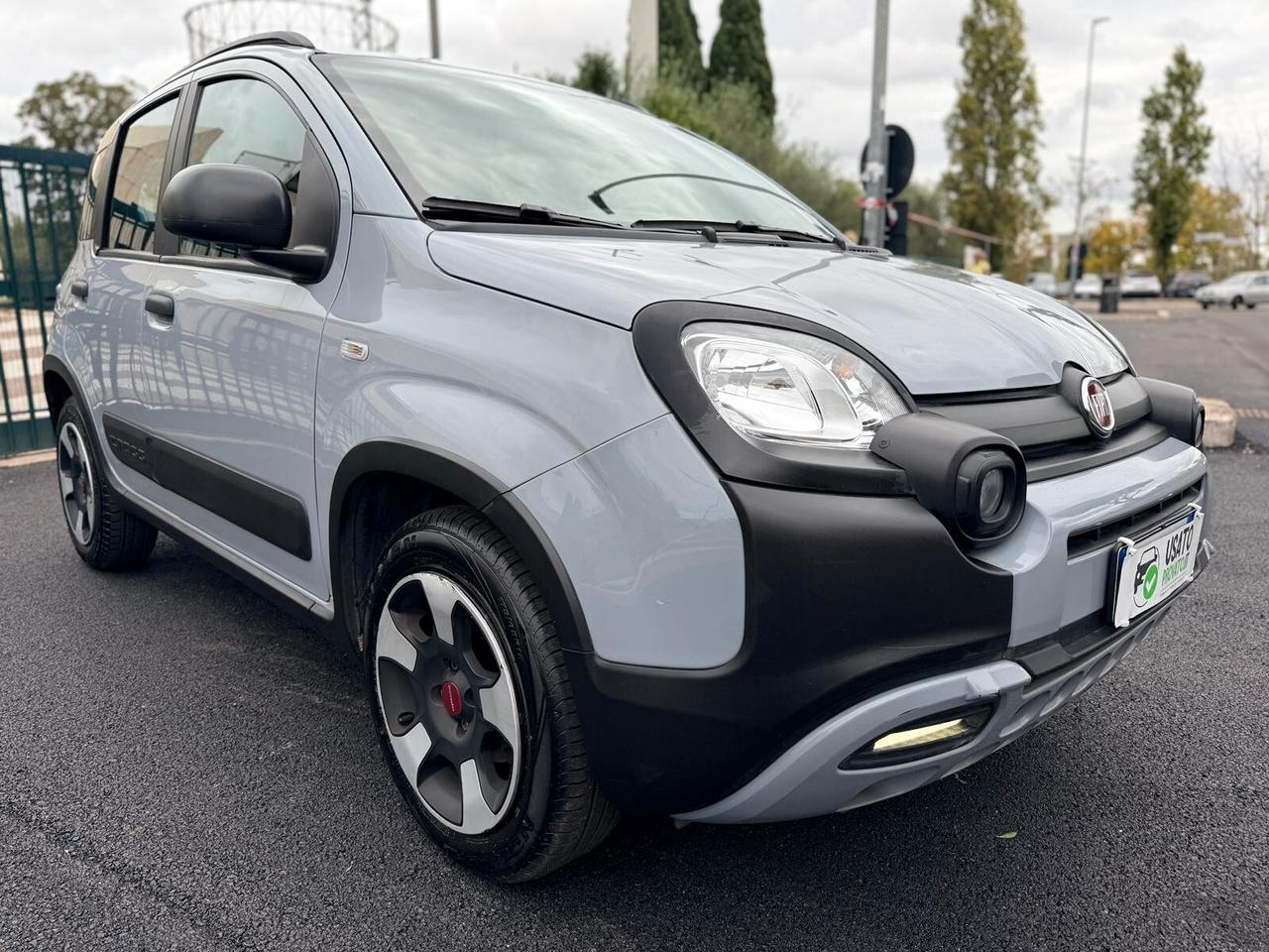 Fiat Panda CROSS HYBRID UNIPRO 30.000KM
