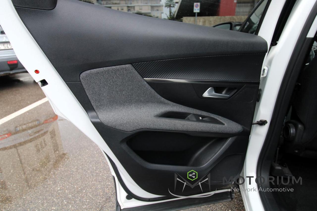 Peugeot 3008 3008 1.6 bluehdi Active s&s 120cv eat6