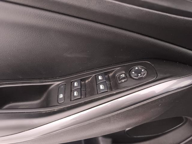 OPEL Grandland 1.6 phev awd auto