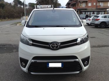 Toyota Proace Proace Verso 1.5D L0 D Luxury BELLISSIMO, 8 POSTI, VETRI OSCURATI, CERCHI IN LEGA TENUTO BENISSIMO!!