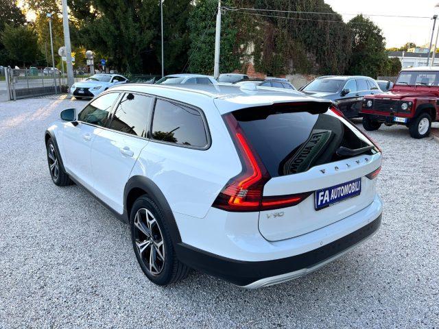 VOLVO V90 Cross Country B4 (d) AWD Geartronic Business Pro