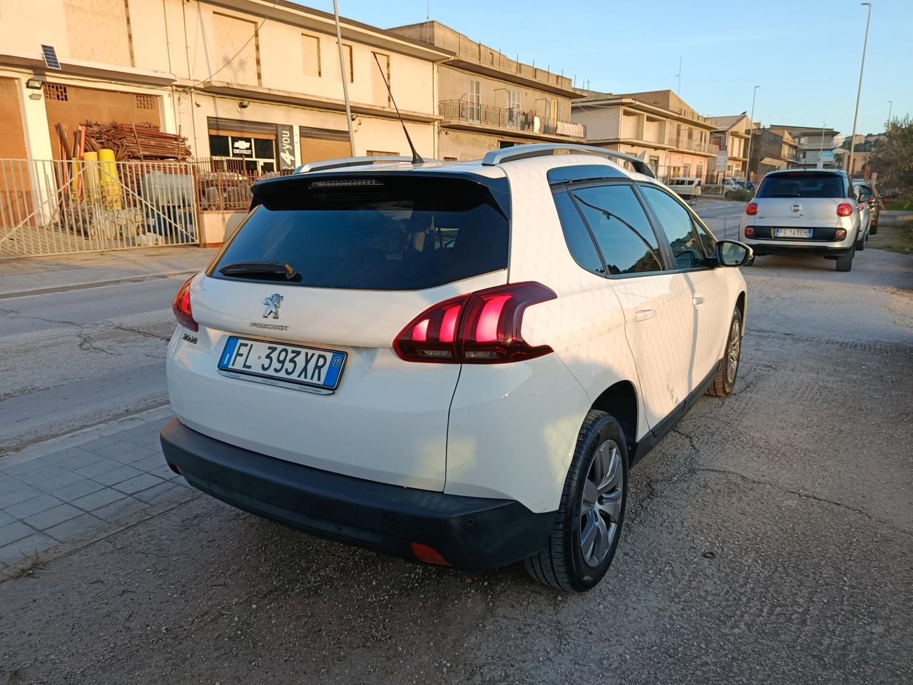 Peugeot 2008 BlueHDi 100 Active