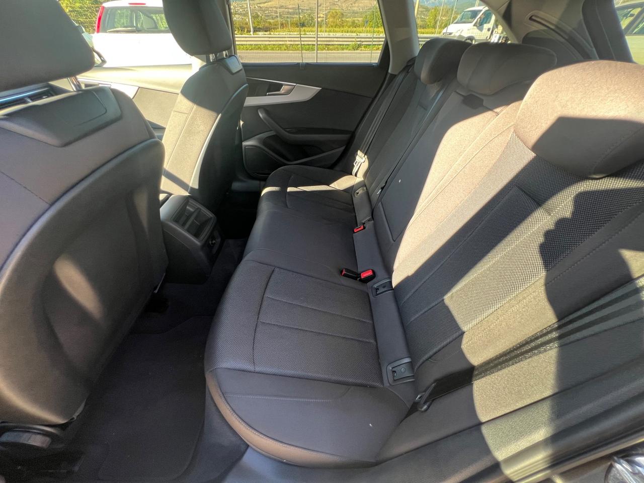 Audi A4 Avant 35 TDI/163 CV S tronic Business