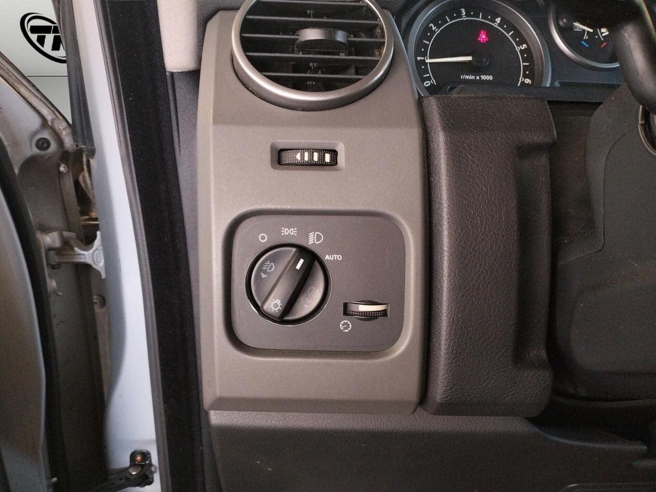 Land Rover Discovery 3 2.7 TDV6 HSE