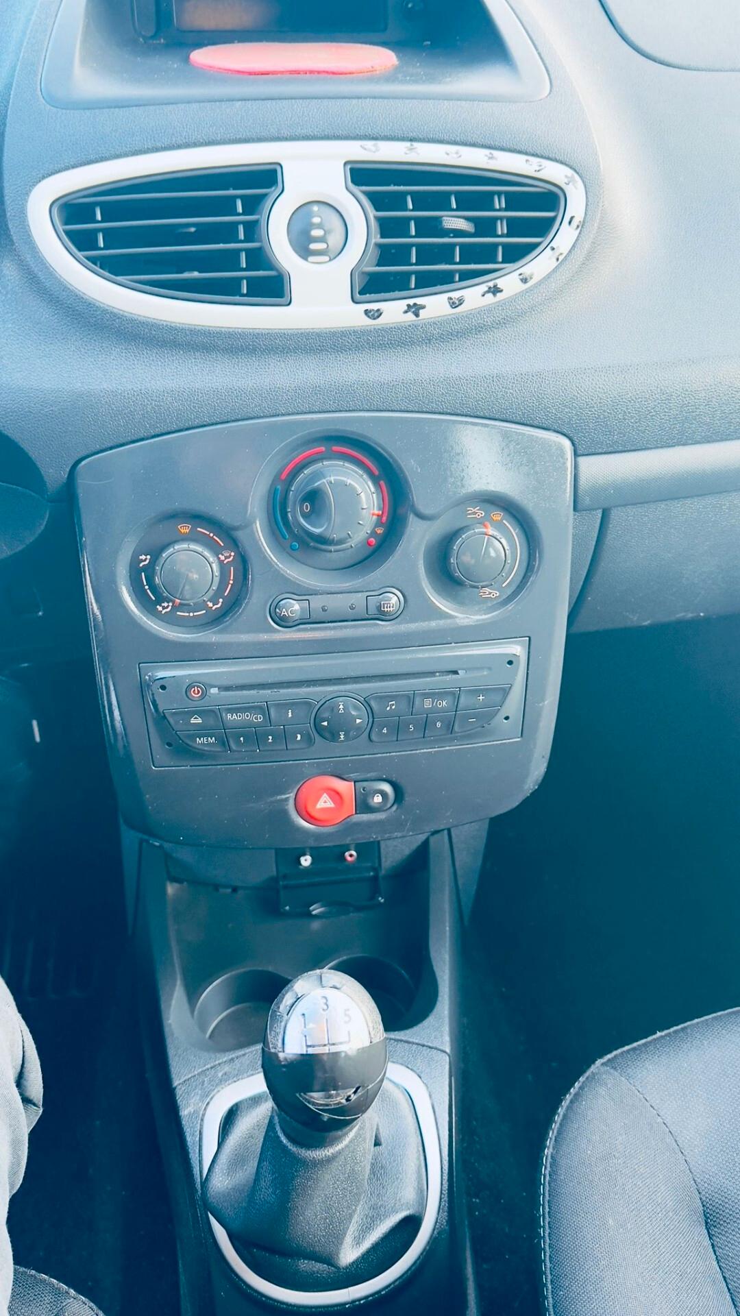 Renault Clio 1.2 16V 5 porte Live!