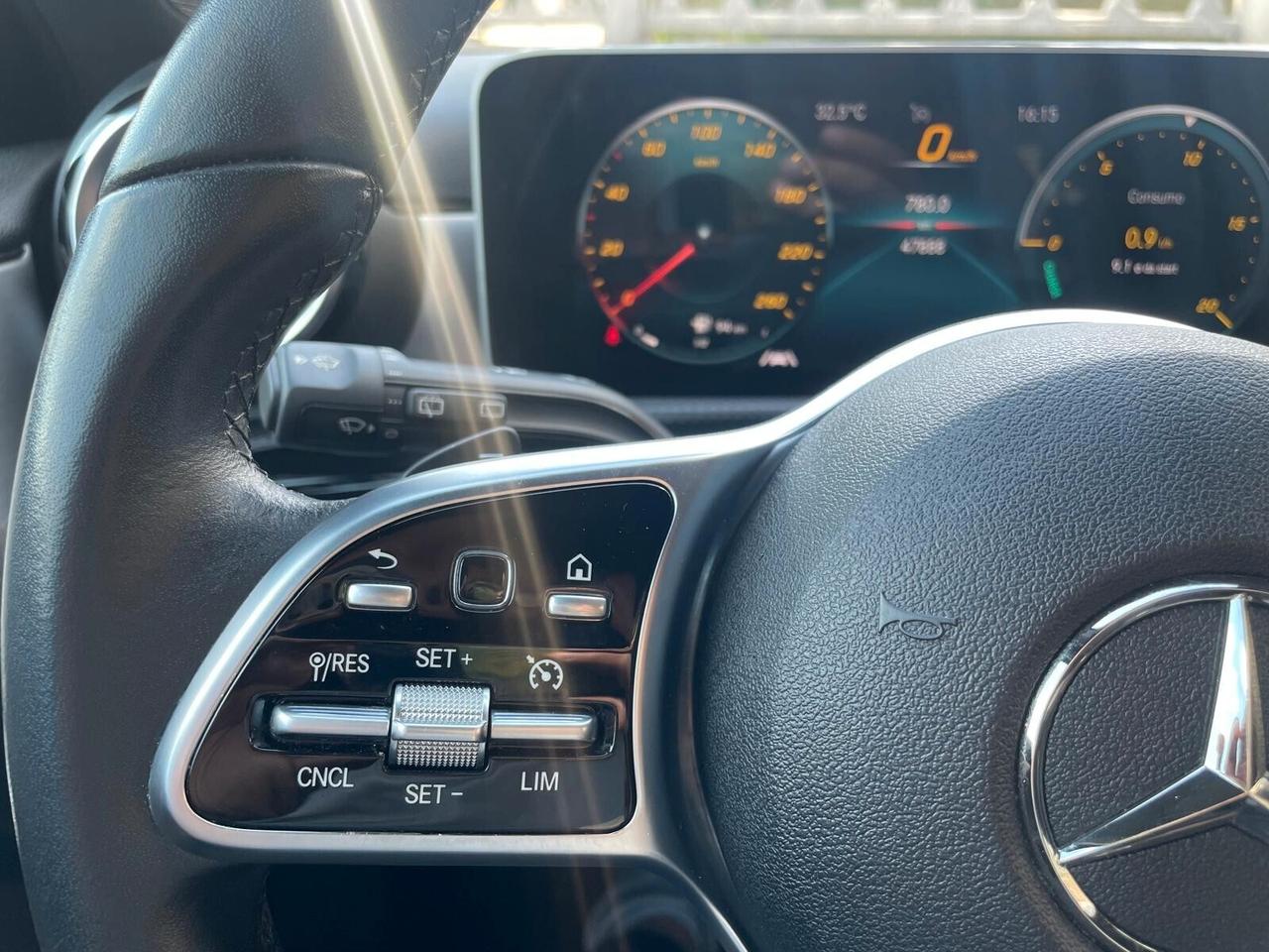 Mercedes-benz A 180 Mercedes Classe Sport Automatic Night Pack – Neopatentati