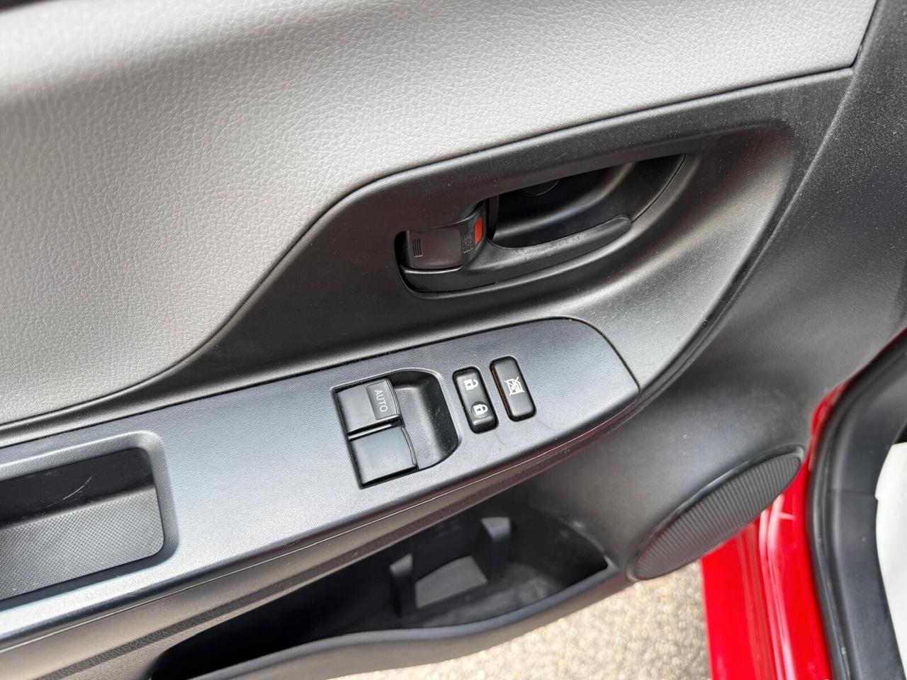 Toyota Yaris 1.5 5 porte Active *OK NEOPATENTATI*