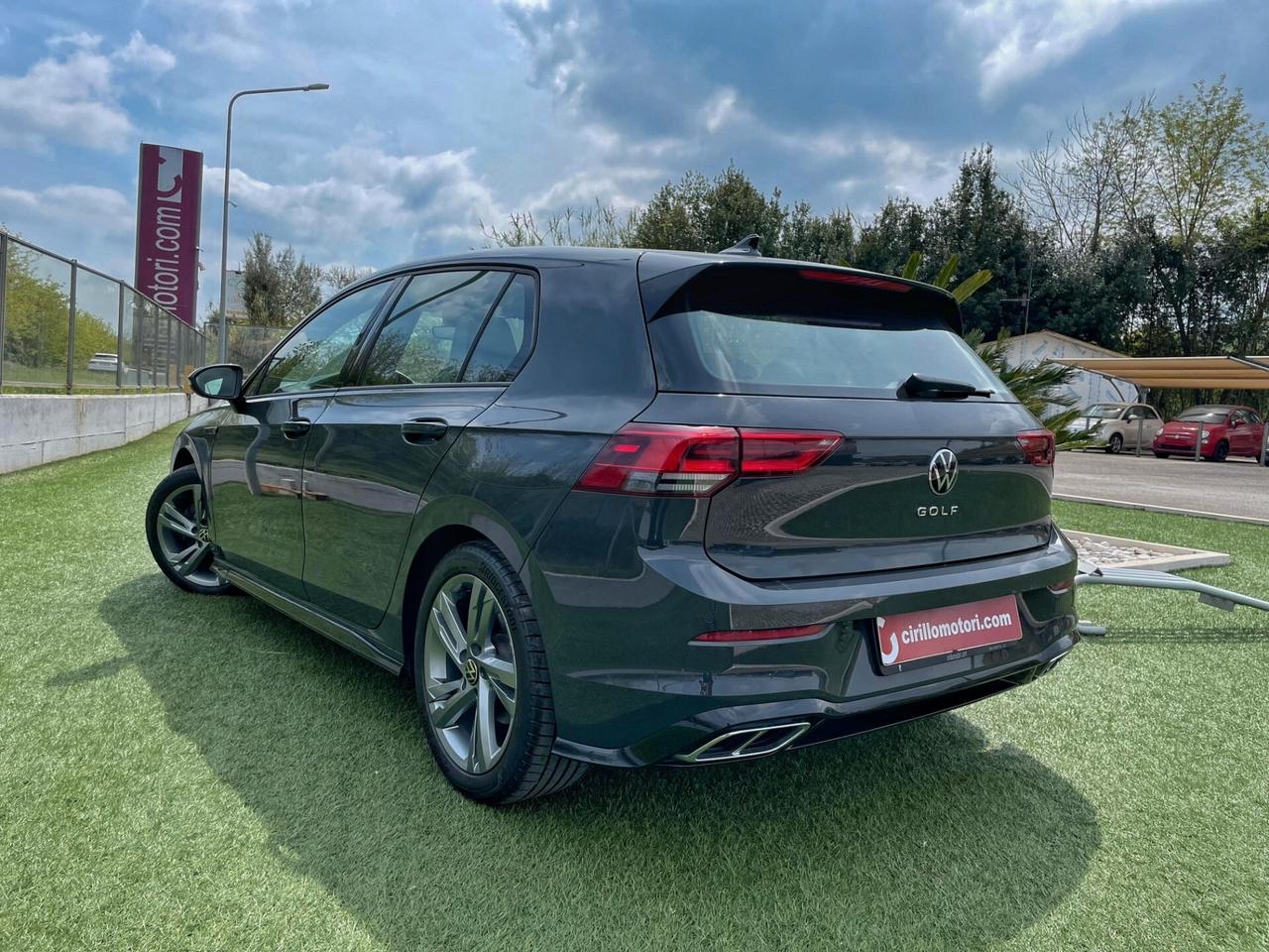 Volkswagen Golf 2.0 TDI 150 CV DSG SCR R-Line