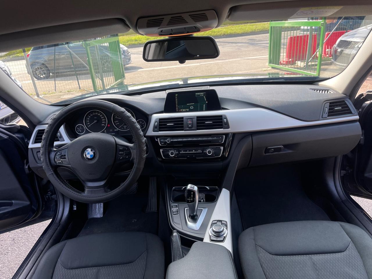 Bmw 318 318d Touring Business Advantage aut.