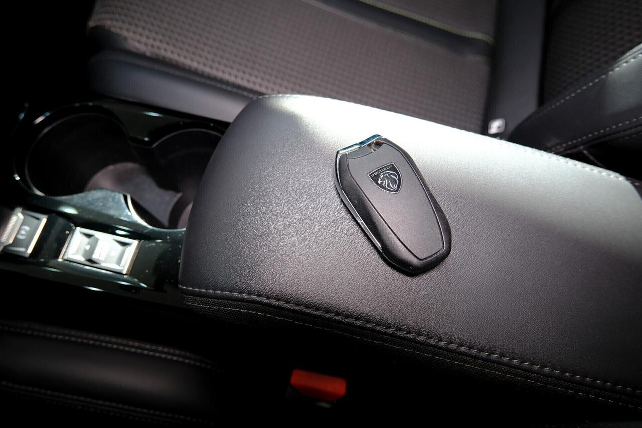 Peugeot 208 1.2T 130 cv Automatica GT Tetto-Panoramico