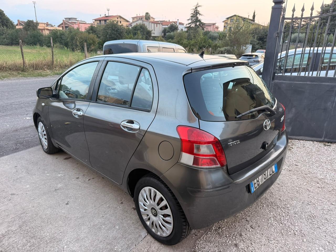 Toyota Yaris 1.3 5 porte Sol