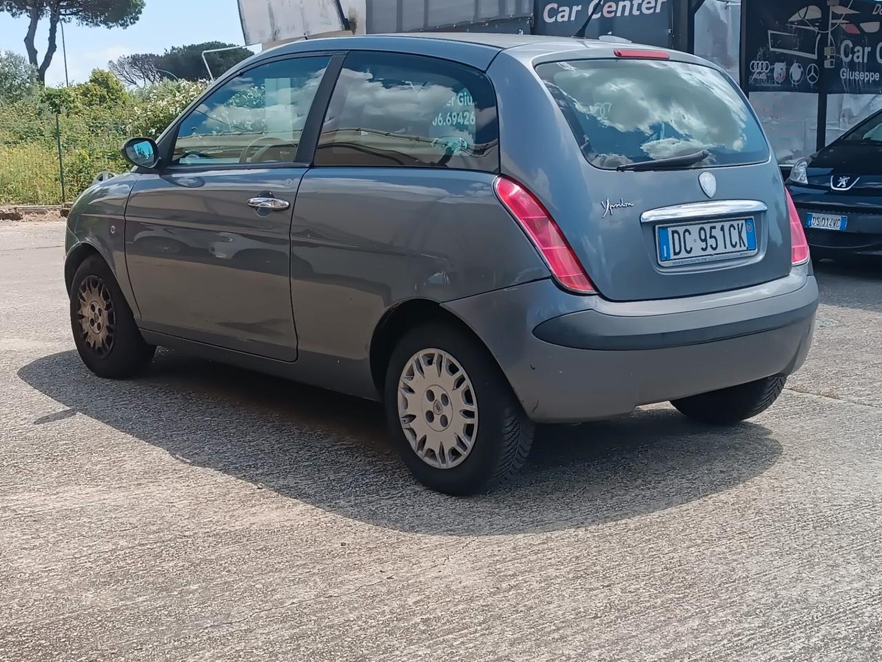 Lancia Ypsilon 1.0 Ok Neopatentati
