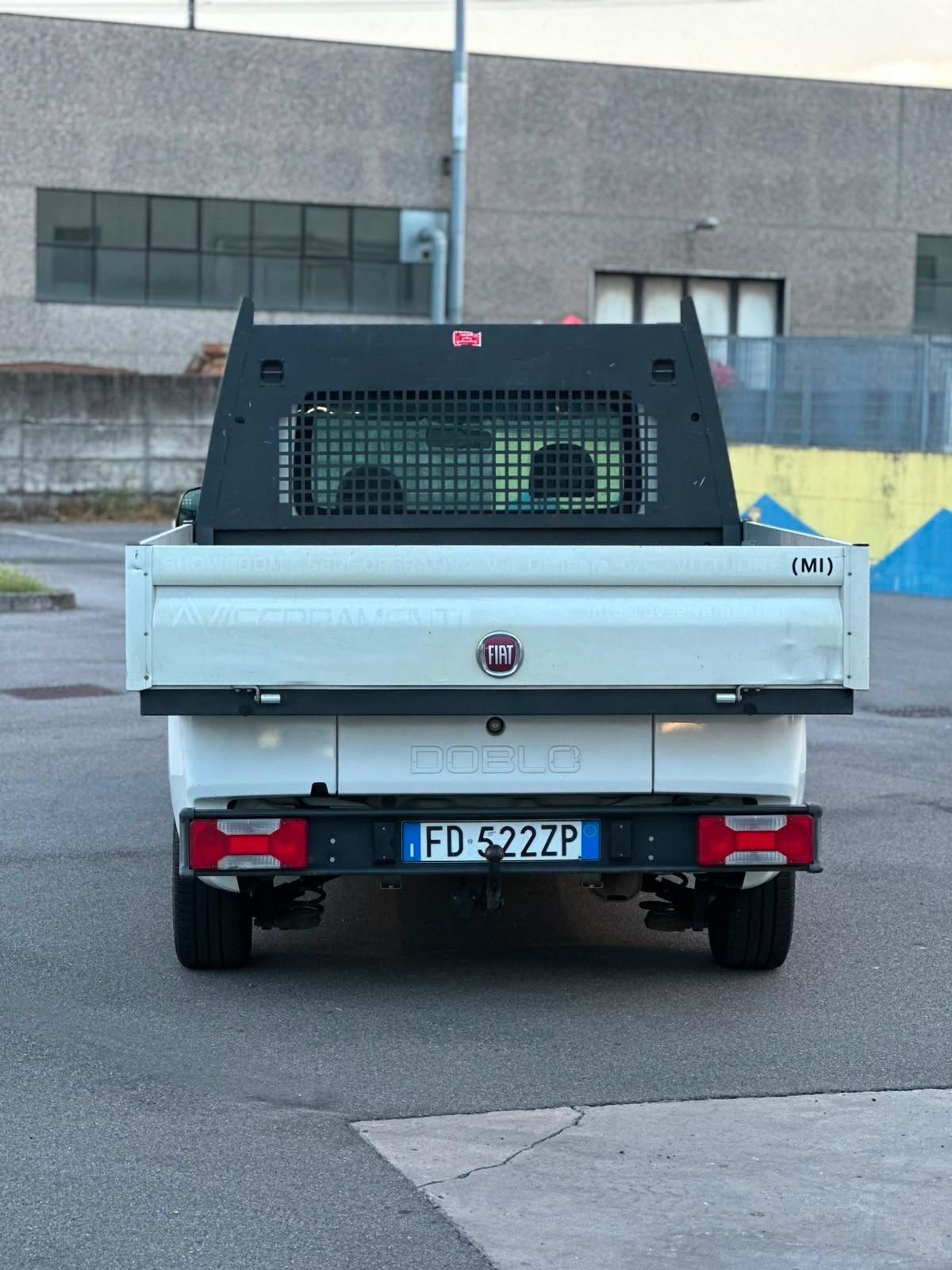 Fiat doblo con cassone fisso