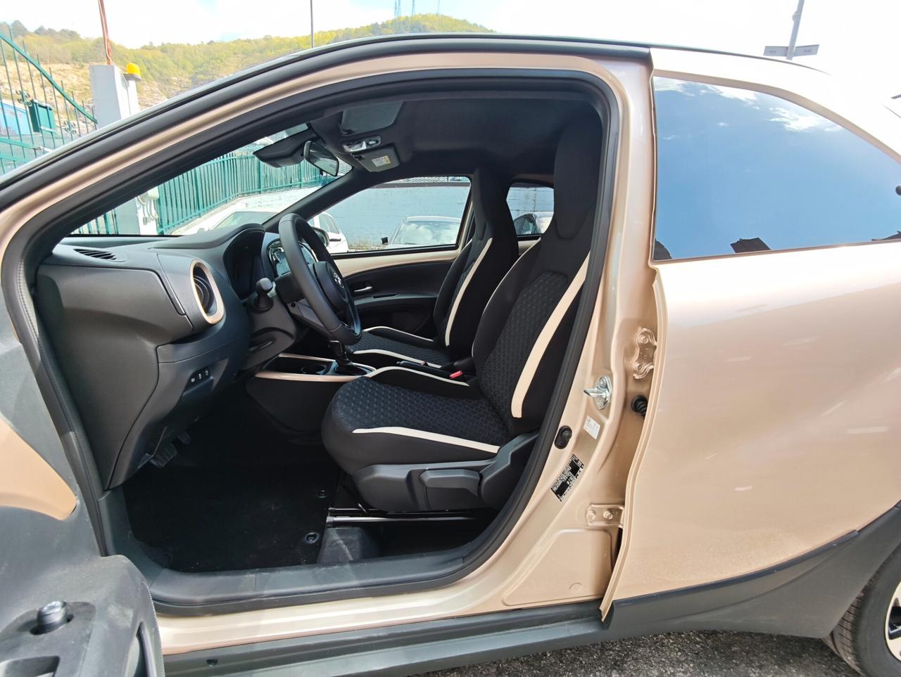 Toyota Aygo X 1.5 Hybrid 115 CV 5 porte Premium