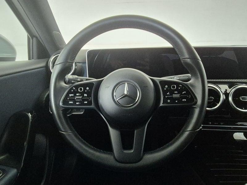 Mercedes-Benz Classe A - W177 2018 Diesel A 180 d Sport Extra auto