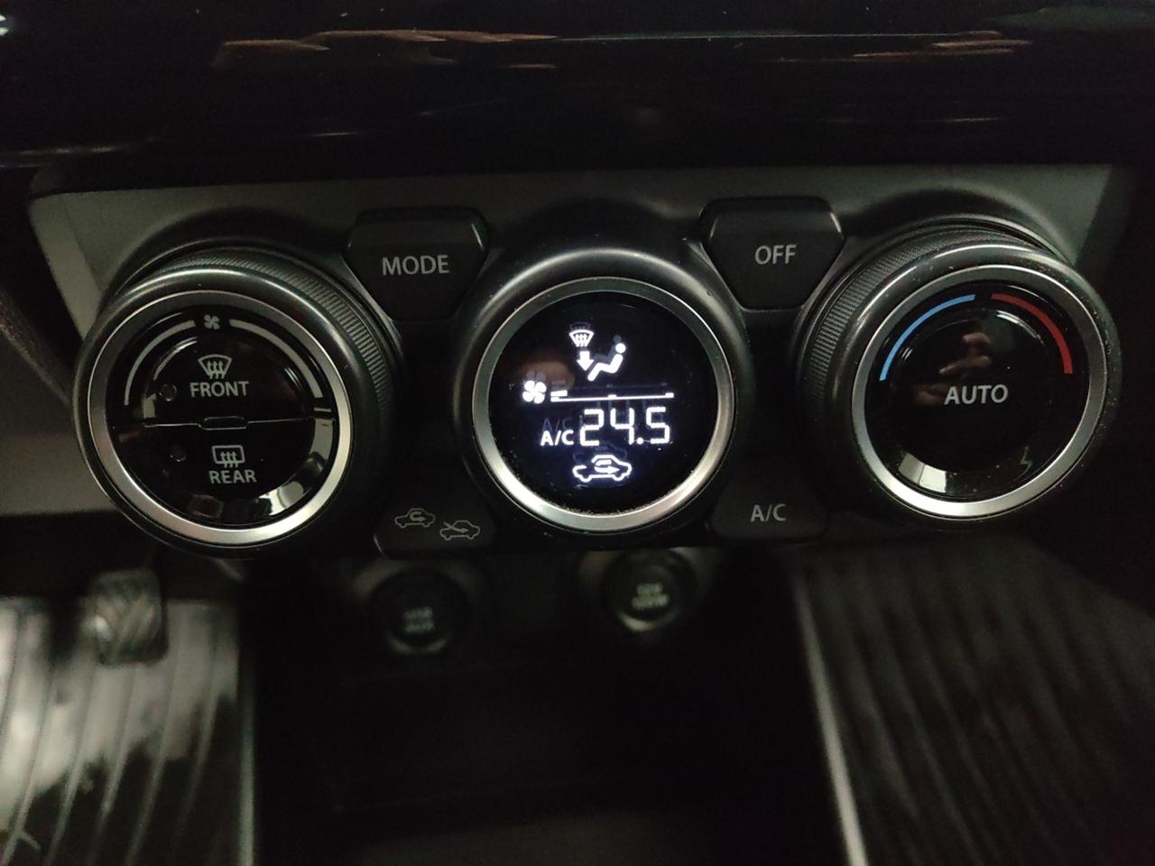 SUZUKI Swift VI 2020 1.2 HYBRID 83CV TOP