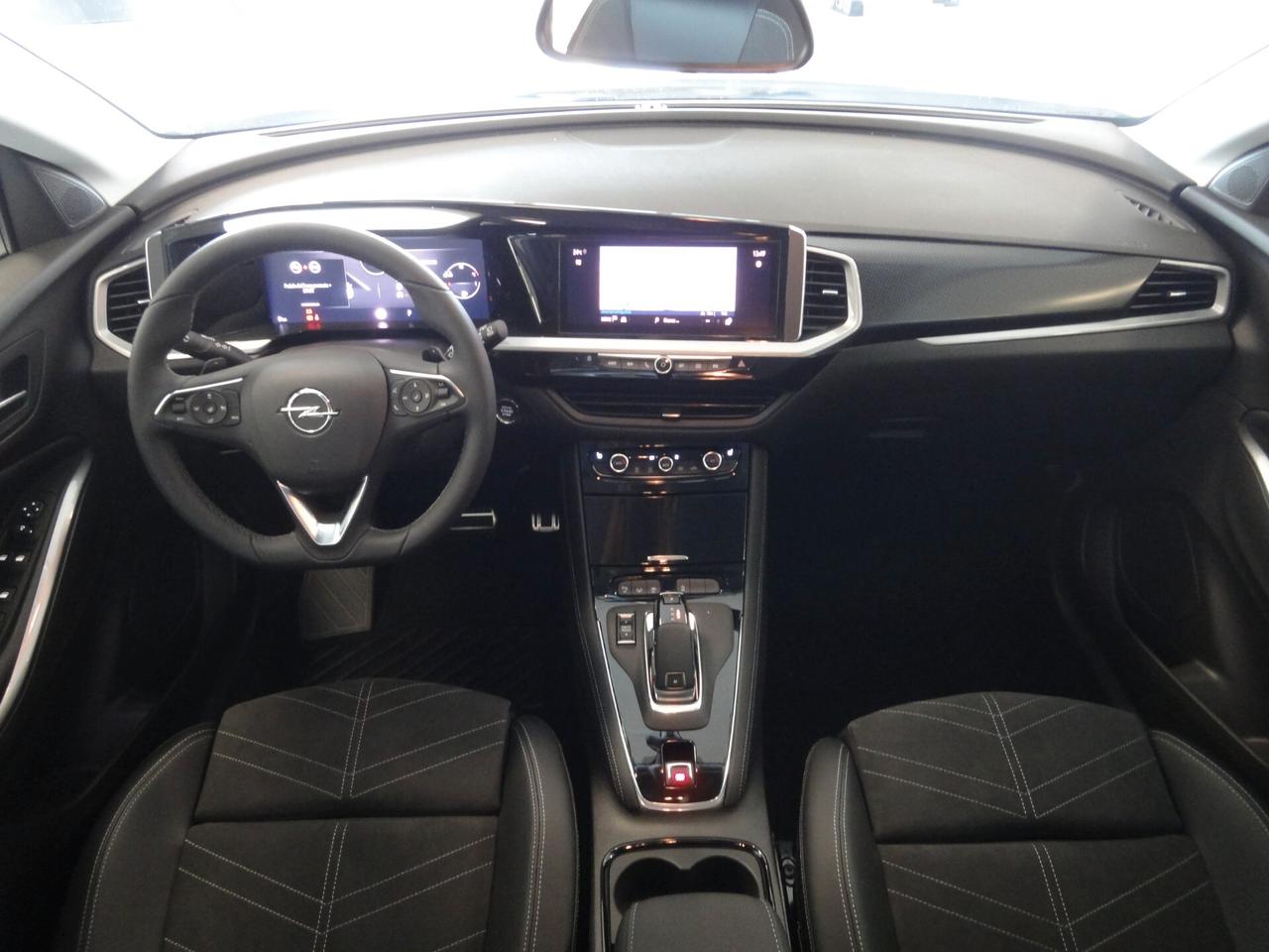 OPEL GRANDLAND ULTIMATE 1.5d 130cv/96kw AT8 Cambio Automatic - Fari Led Matrix - NAVY