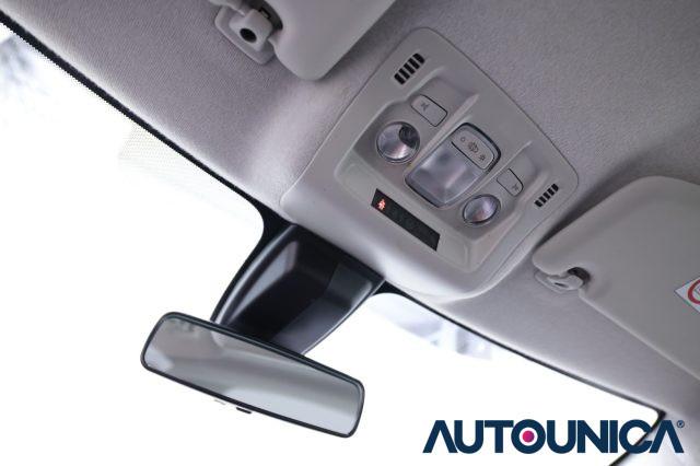CITROEN C3 PURETECH 110 S&S EAT6 SHINE NEOPATENTATI