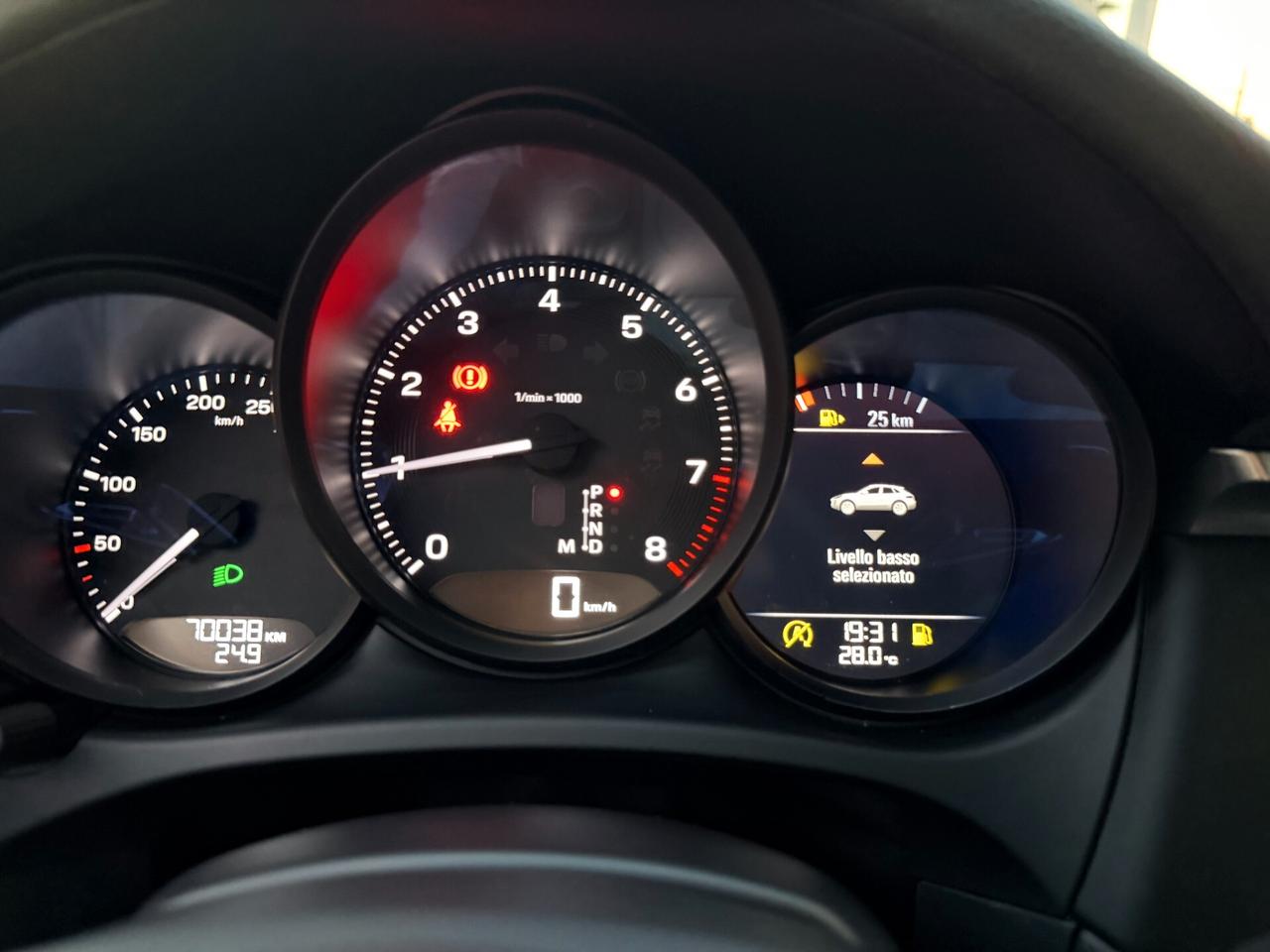 Porsche Macan 2.0 265- PASM-TETTO-MY 22-IPER FULL