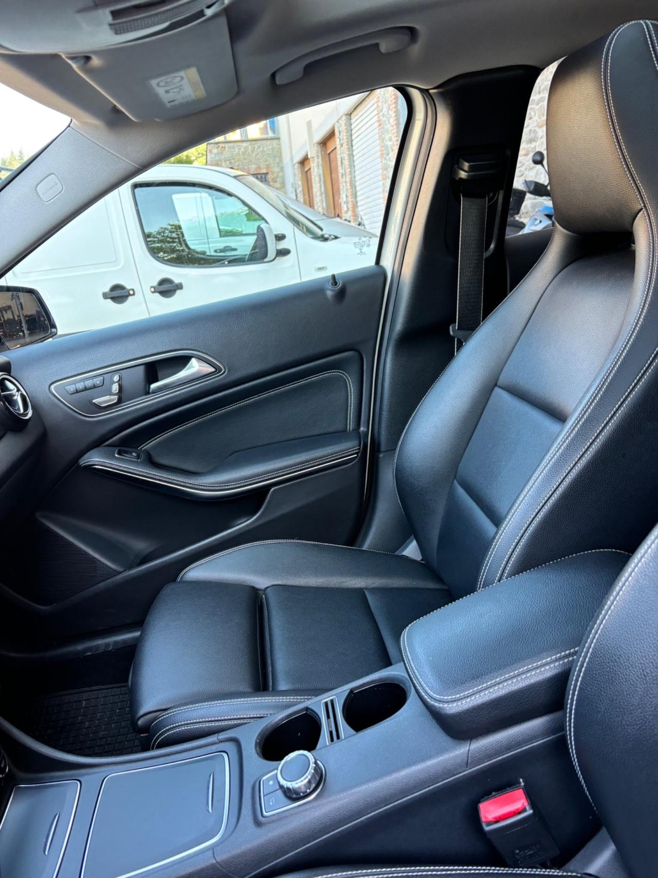 Mercedes-benz GLA 200 d Automatic 4Matic Premium