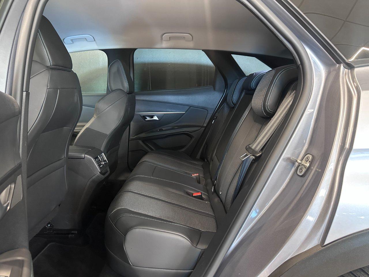 Peugeot 3008 3008 1.6 hybrid phev Allure Pack 225cv e-eat8