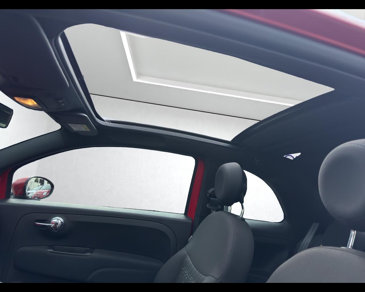 FIAT 500 (2015-2024) - 500 C 1.0 Hybrid Dolcevita