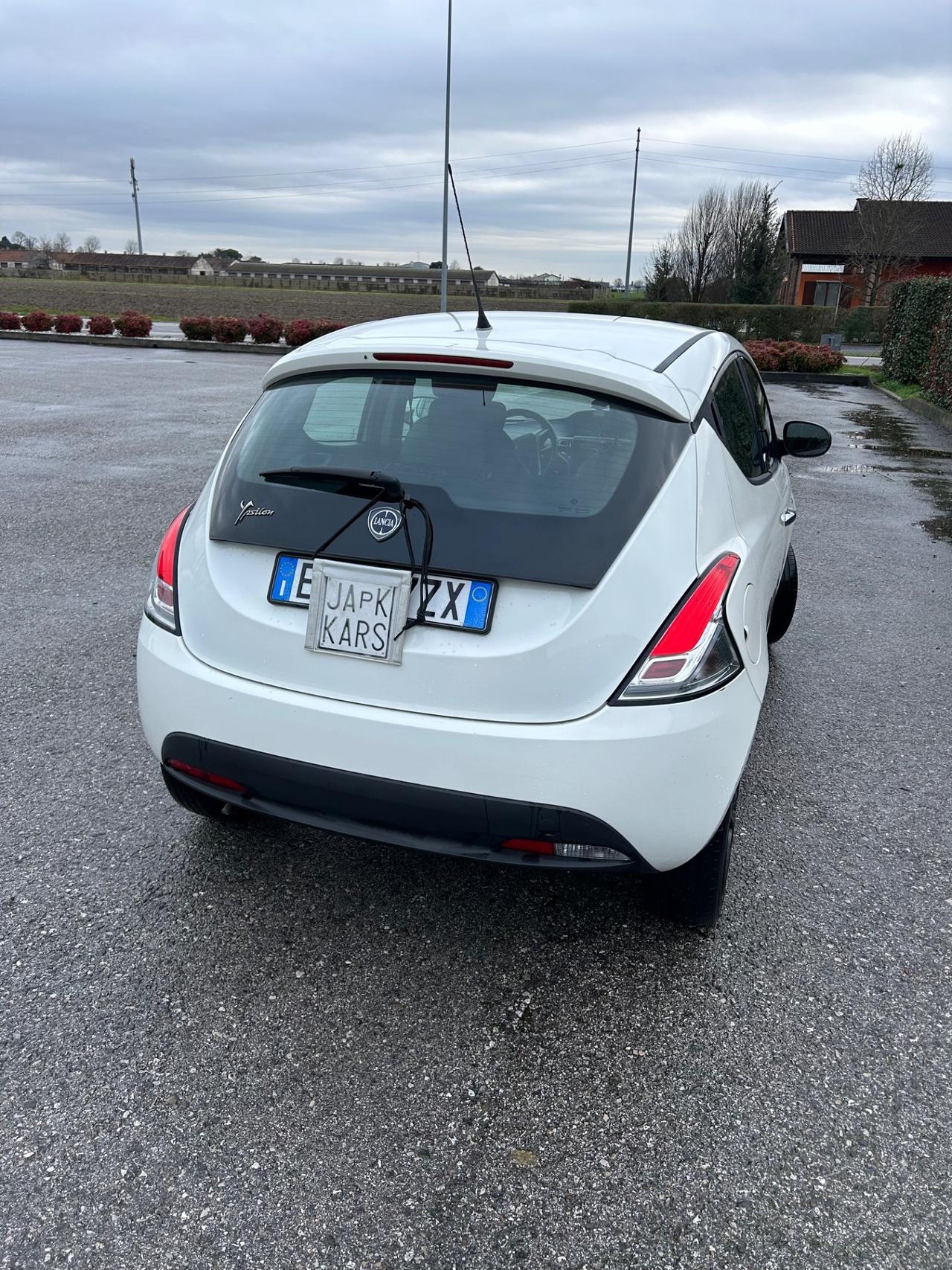 Lancia Ypsilon 1.2 69 CV 5 porte GPL Ecochic Gold
