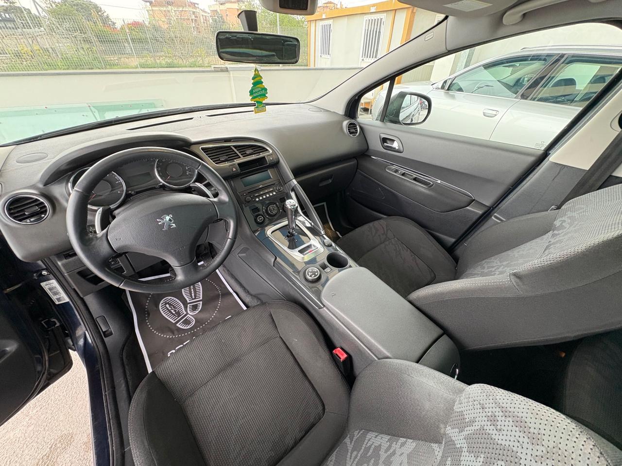 Peugeot 3008 1.6 HDi 110CV cambio robotizzato Outdoor