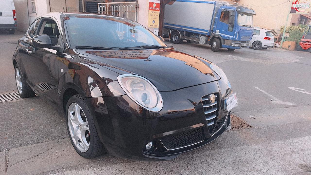 Alfa Romeo MiTo 1.6 JTDm 16V Distinctive Premium Pack