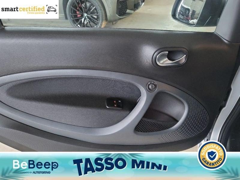 smart fortwo EQ MATTRUNNER 22KW