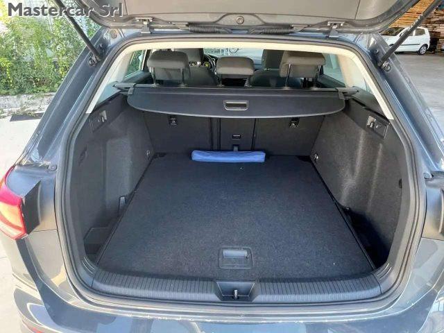 VOLKSWAGEN Golf Variant 2.0 tdi Life 115cv GH409ZW