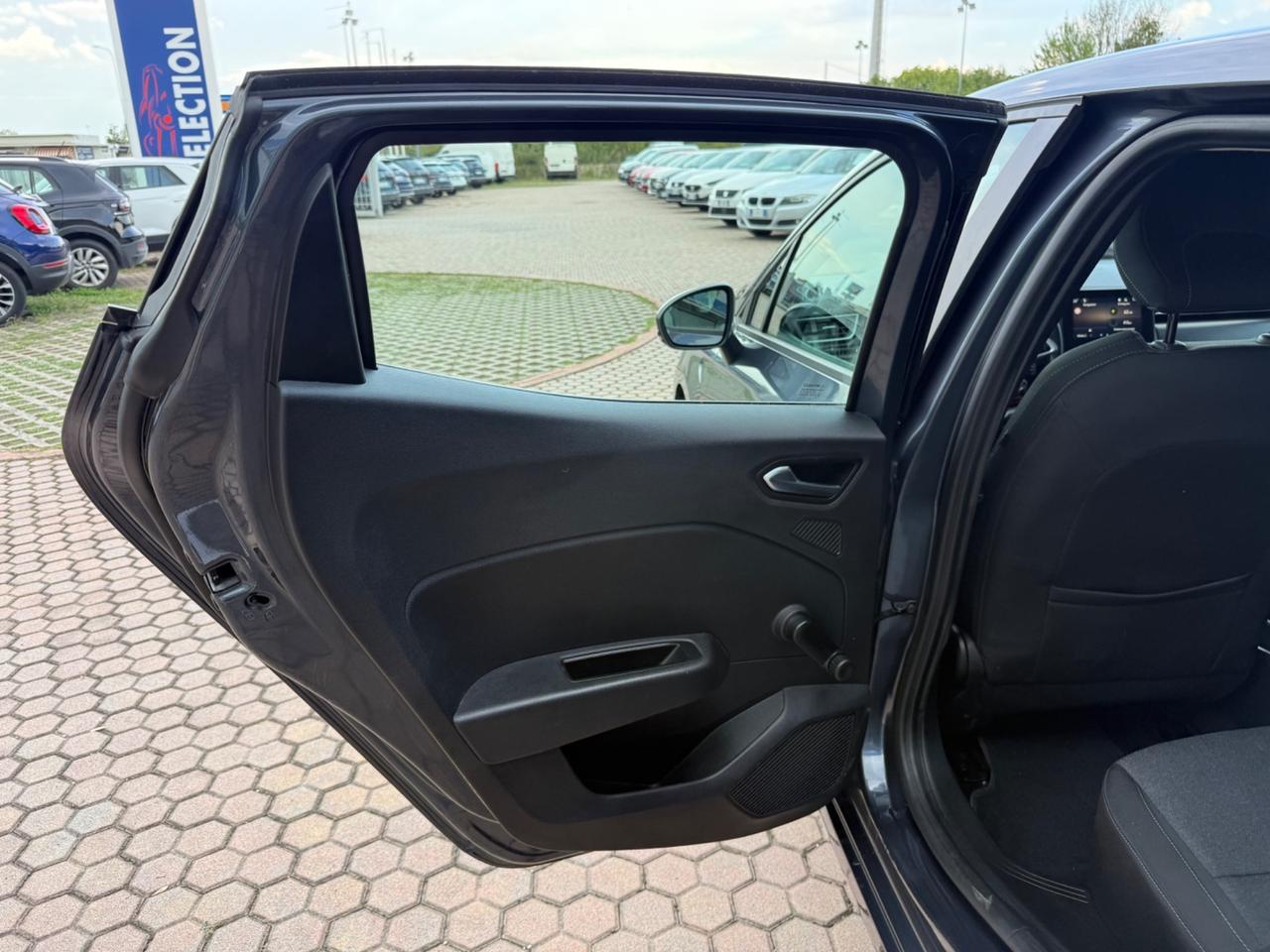 Renault Clio TCe 90 CV 5 porte OK NEOPATENTATI