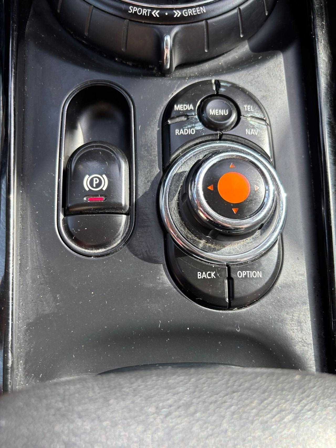 Mini Cooper Clubman 2.0 CooperD Autom PELLE NAVI X