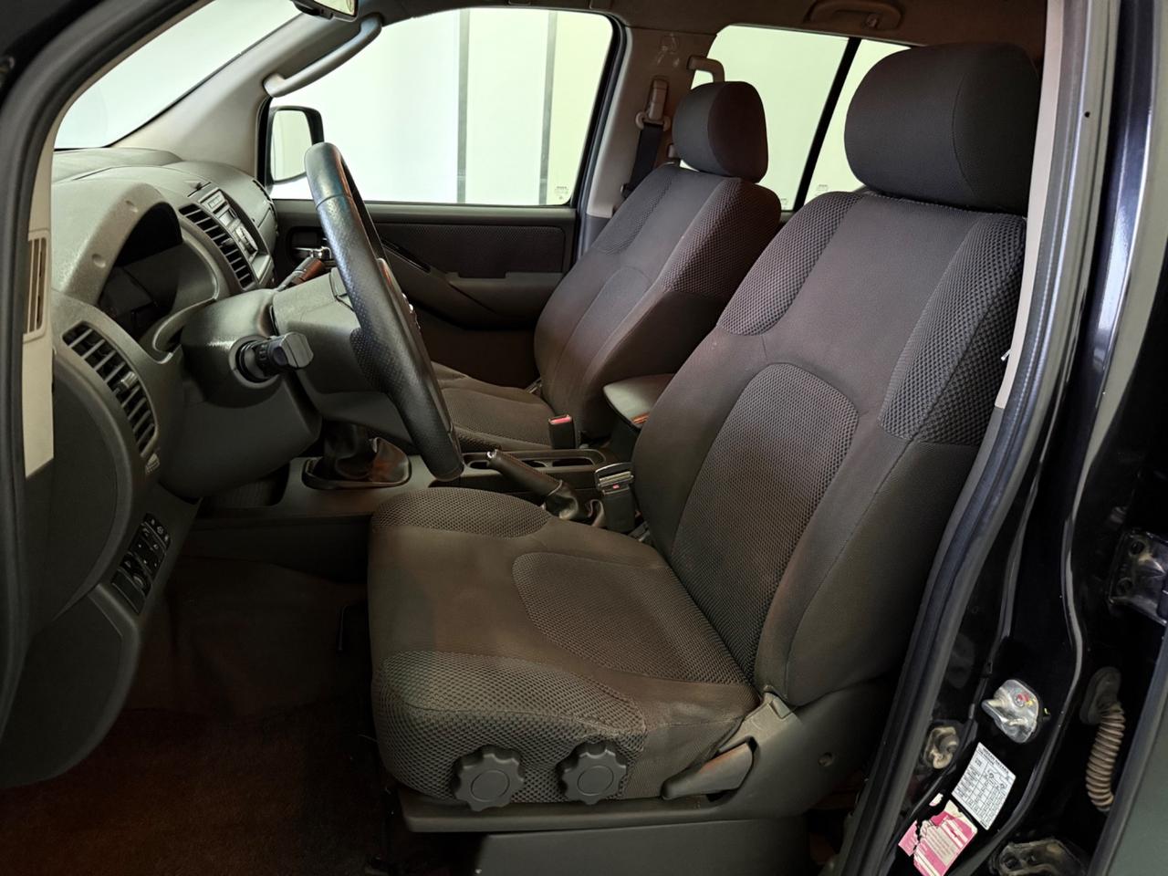 Nissan Navara 2.5 dCi 171CV 4 porte Double Cab LE