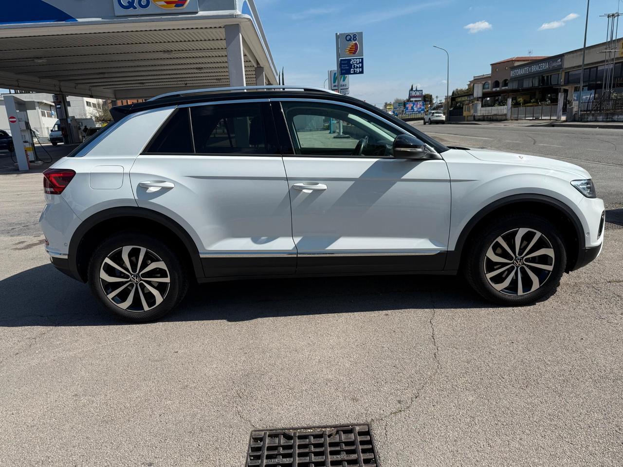 Volkswagen T-Roc 1.5 TSI ACT DSG R-Line