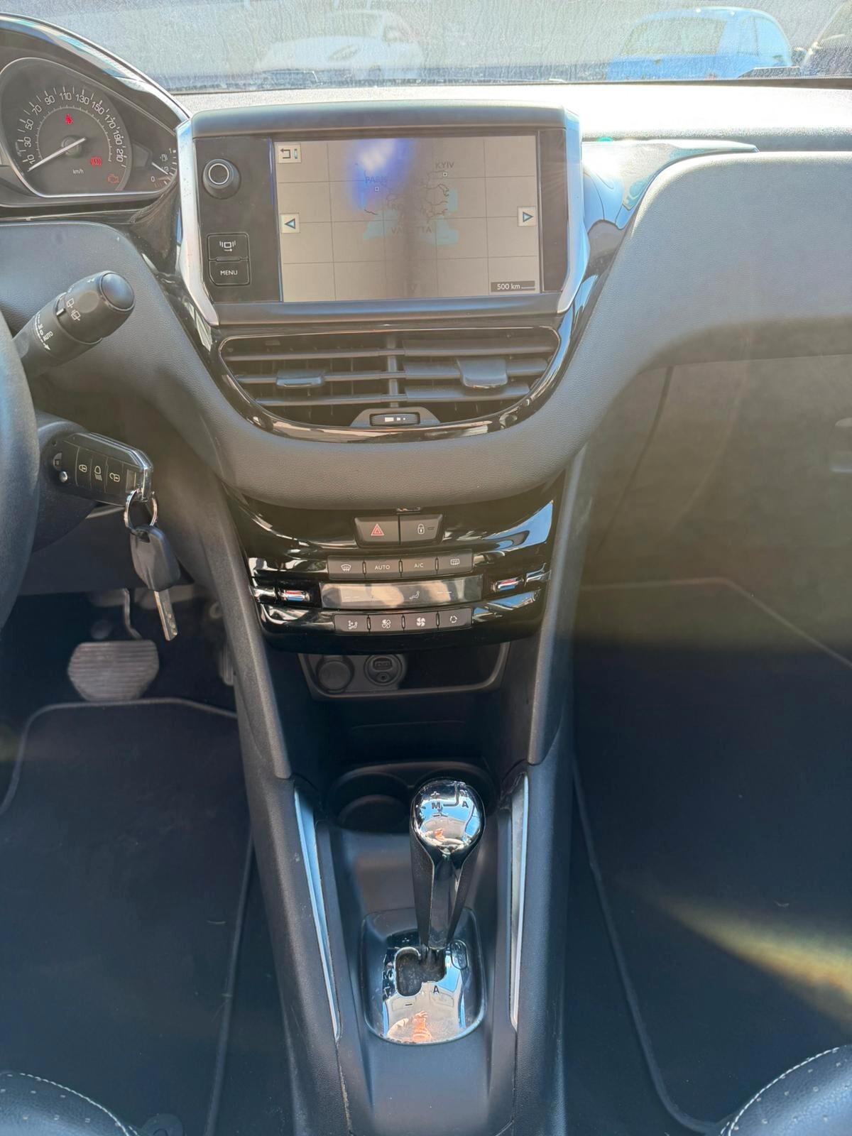 Peugeot 208 1.6 e-HDi 115 CV Stop&Start 5 porte Allure