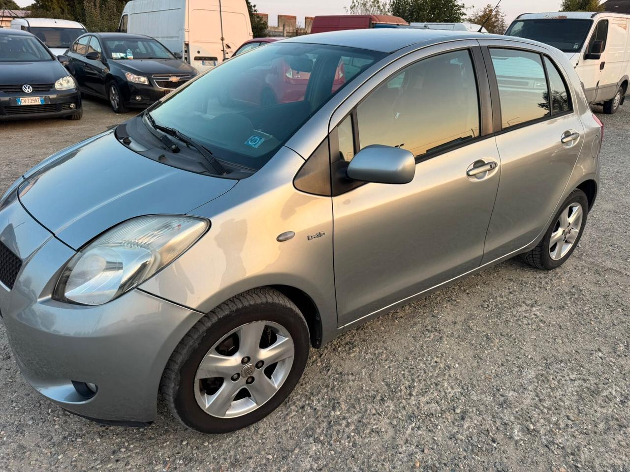 Toyota Yaris 1.4 5 porte M-MT Sol CAMBIO AUTOMATICO