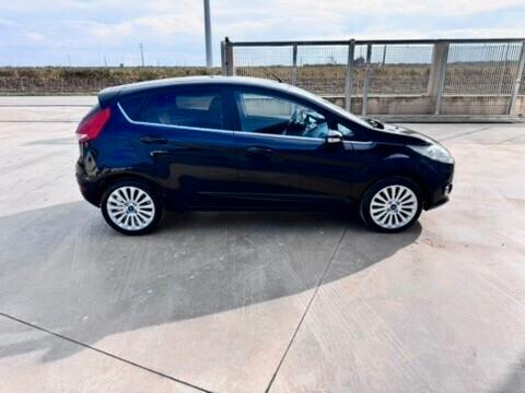 Ford Fiesta 1.6 TDCi 90CV 5 porte DPF Titanium