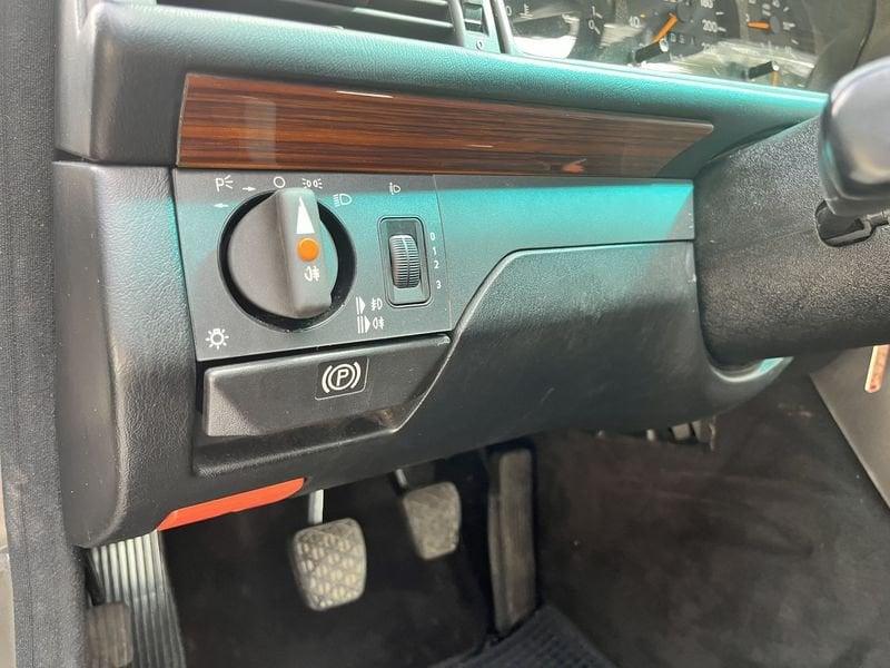 Mercedes-Benz Serie 200-320 250 E Turbo Diesel UNICO PROPRIETARIO