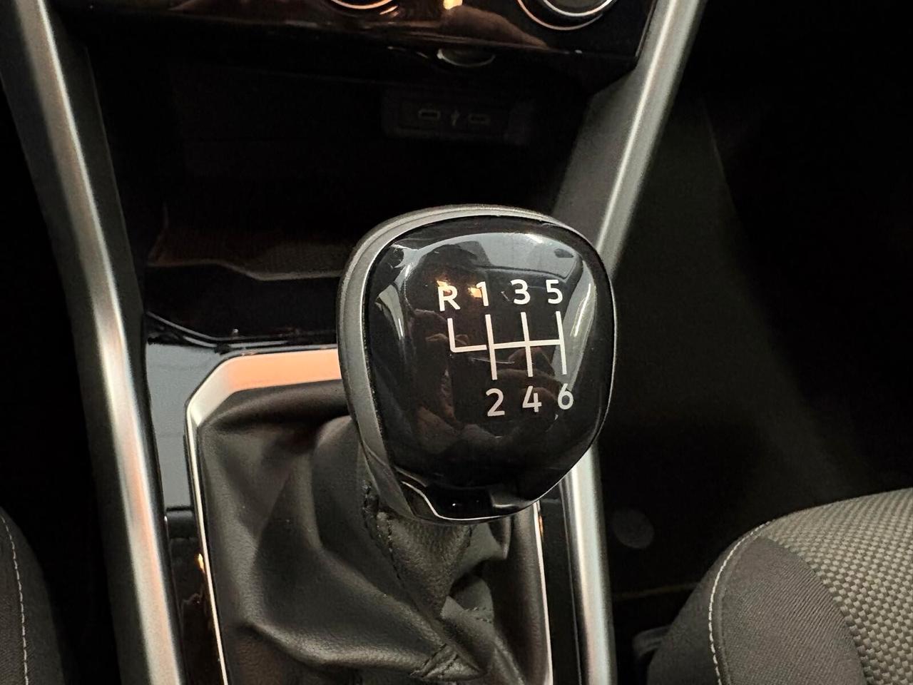 Volkswagen T-Roc LIFE 1.0 TSI 110 CV 6mt UNICO PR.