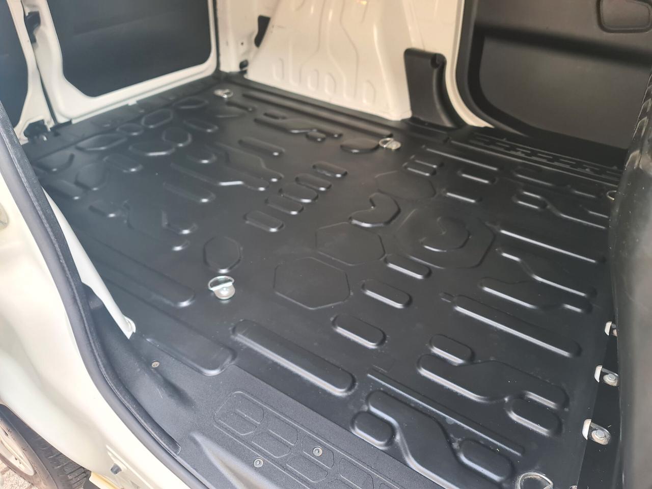 Fiat Doblo Doblò 1.6 MJT 105CV S&S PC-TN Cargo Business