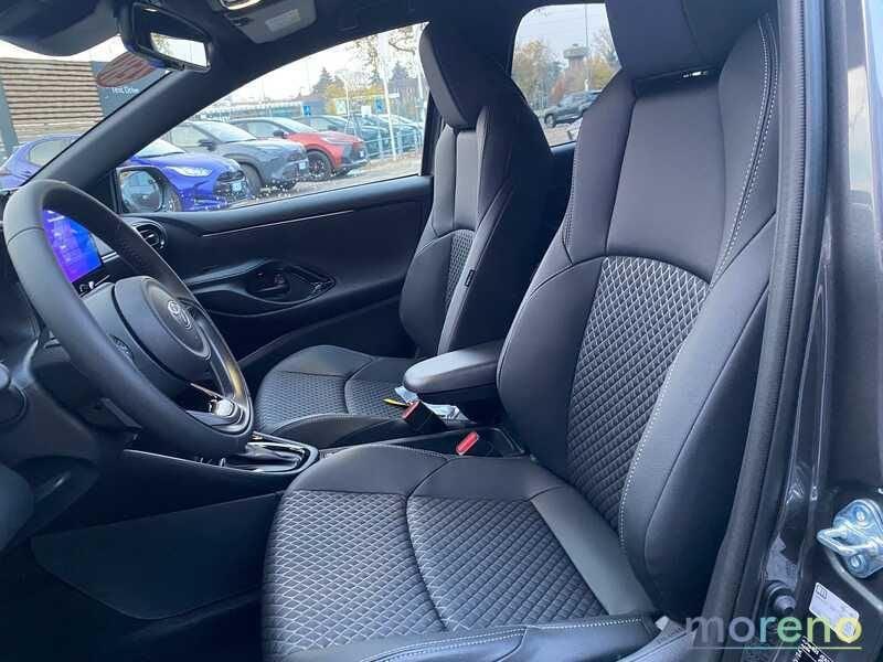 Toyota Yaris 1.5h 130 Lounge