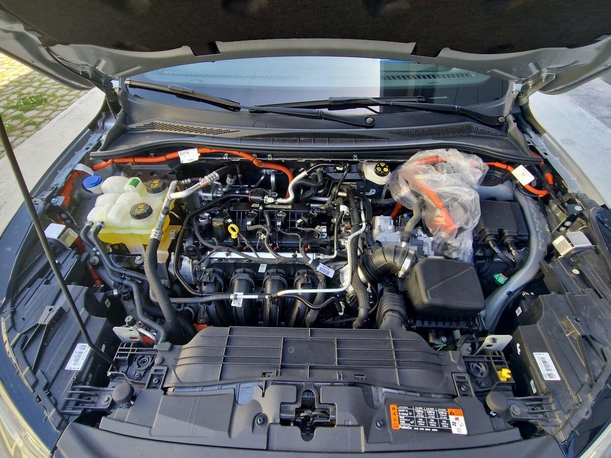 FORD KUGA 2.5 PLUG-IN HYBRID 2WD AUTOMATICA ST-LINE