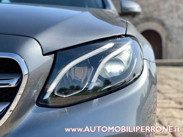 MERCEDES-BENZ E 220 d Sport (Virtual/Navi/Retro/LED)