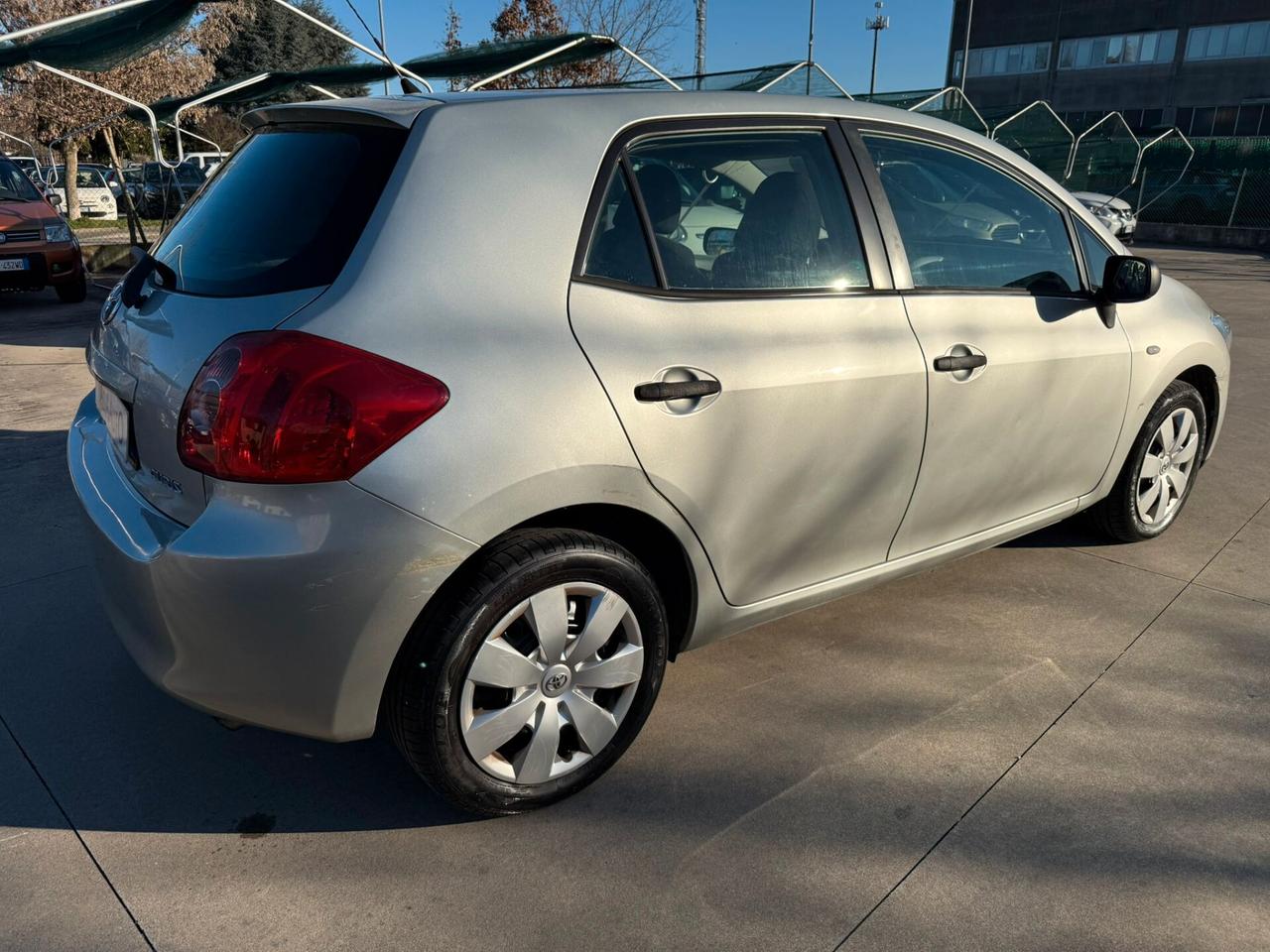 Toyota Auris 5p 1.4 Sol UNICO-PR 96.000 KM