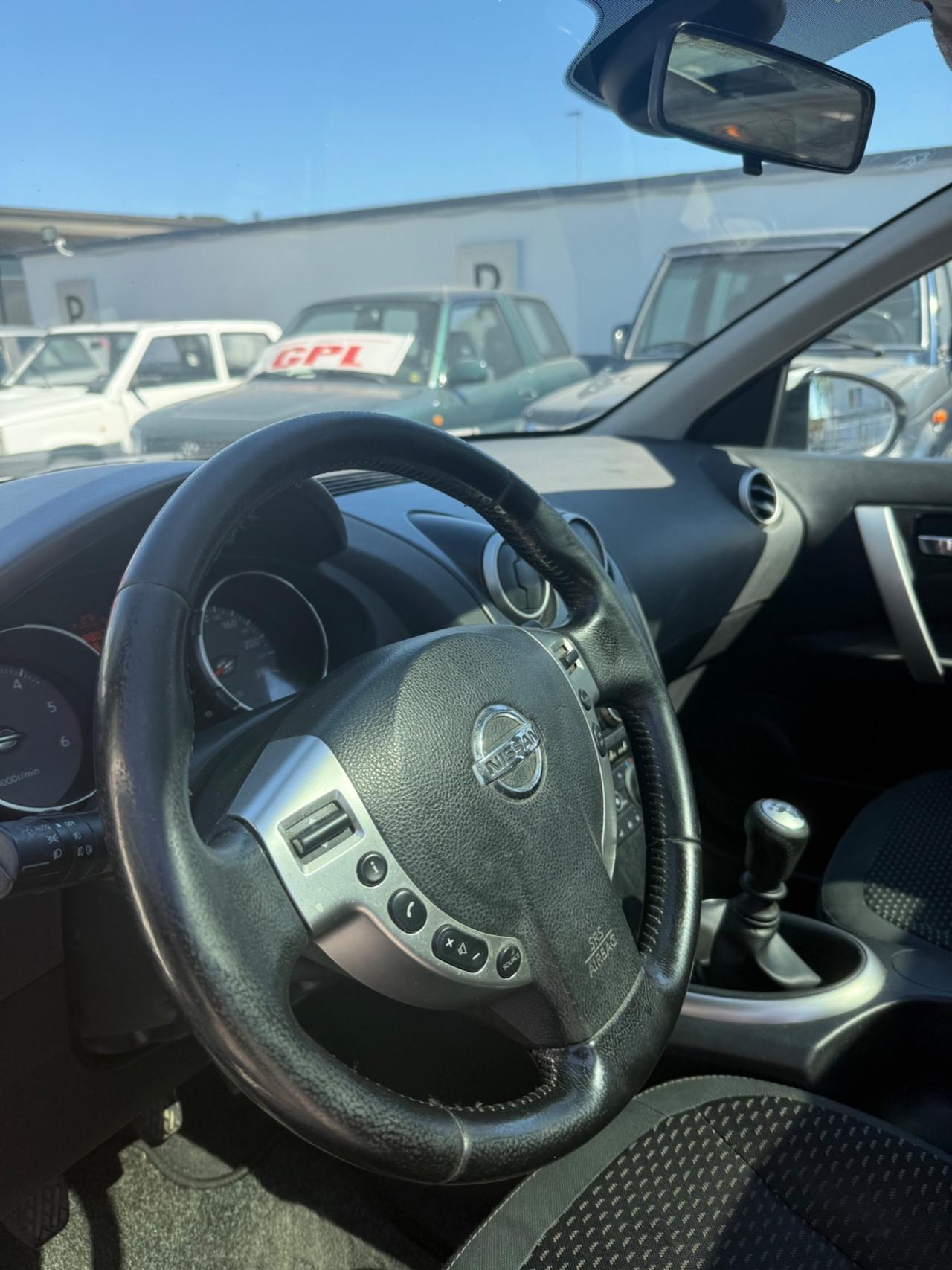Nissan Qashqai 2.0 dCi DPF Tekna